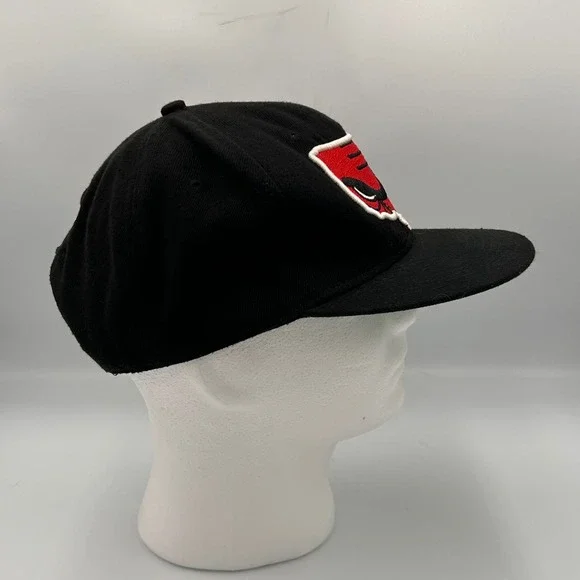 New Era Chicago Bulls Hardwood Classics USA Map Logo Hat Black Red Snapback VTG - Picture 2 of 8